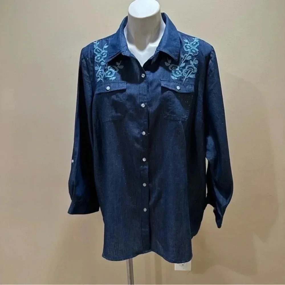 C D Daniels Embroidery with sparkl
Button Down Tshirt 100%cotton